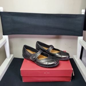 ROCKPORT Womens Petra Mary Jane Flat Sandal Size 7.5N